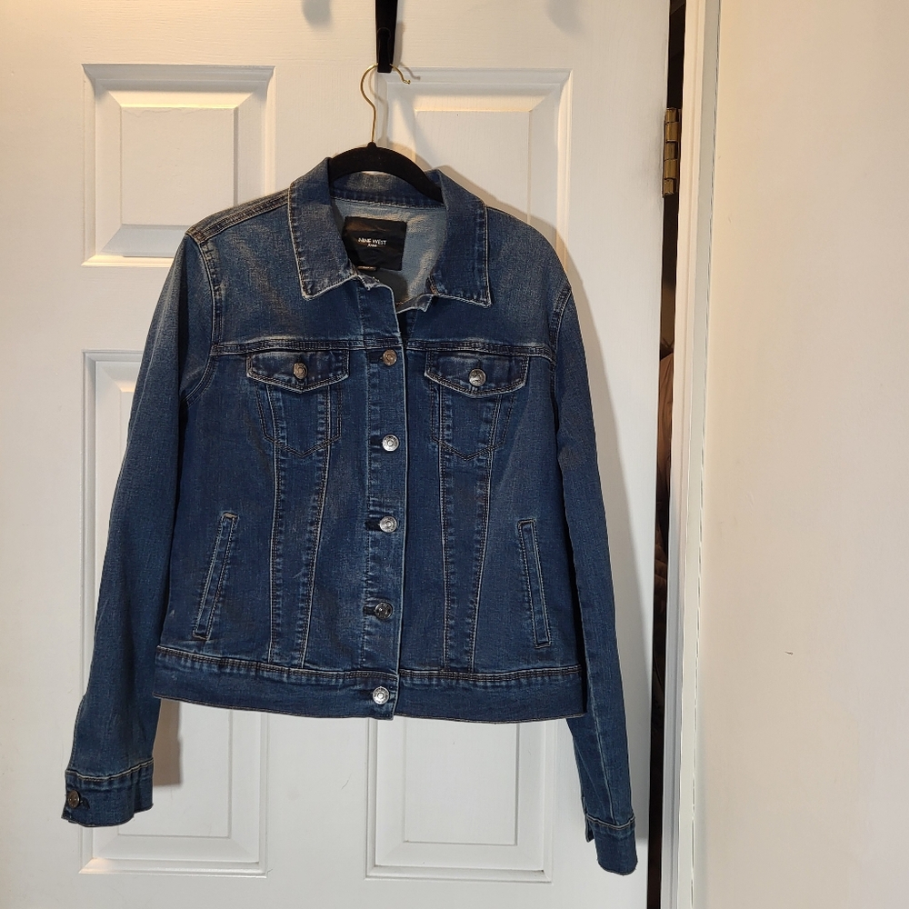 Jean Jacket Like New MED